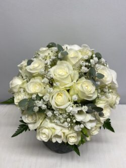 Menyasszonyi csokor fehér rózsákból